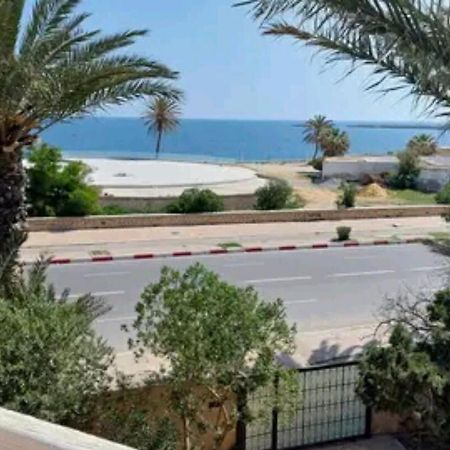 Duplex Pied Dans L'Eau Avec Magnifique Vue Sur Mer モナスティル エクステリア 写真