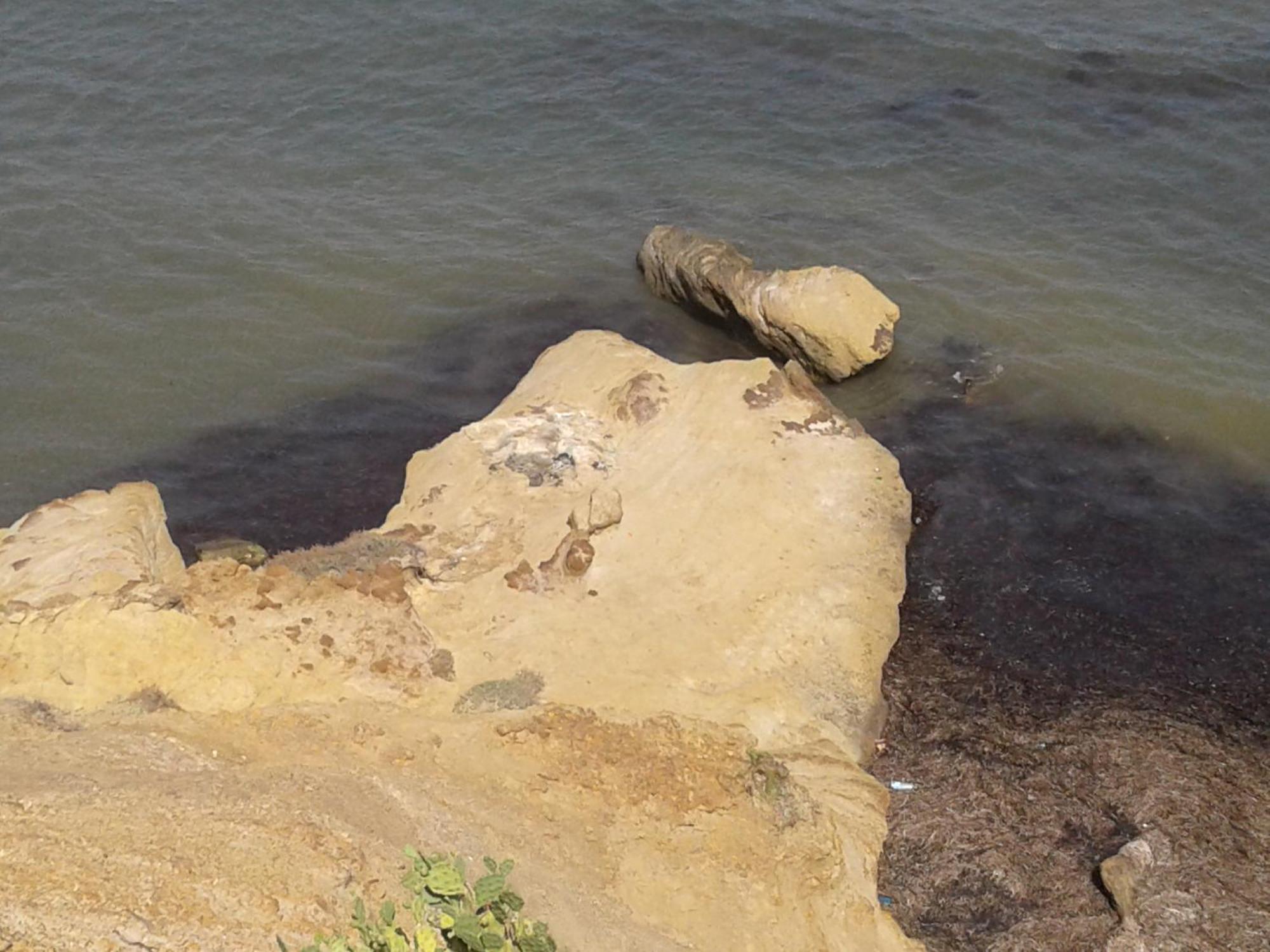 Duplex Pied Dans L'Eau Avec Magnifique Vue Sur Mer モナスティル エクステリア 写真